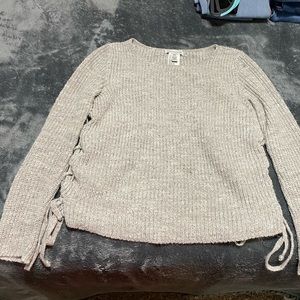 American Eagle Side Tie sweater